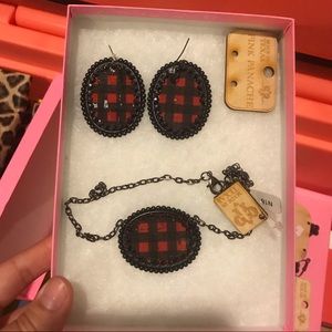 Pink Panache Jewelry Set!